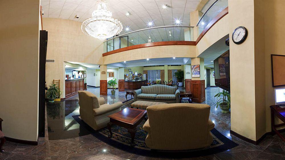 Holiday Inn Express Hotel & Suites Lawrenceville By Ihg Bagian luar foto