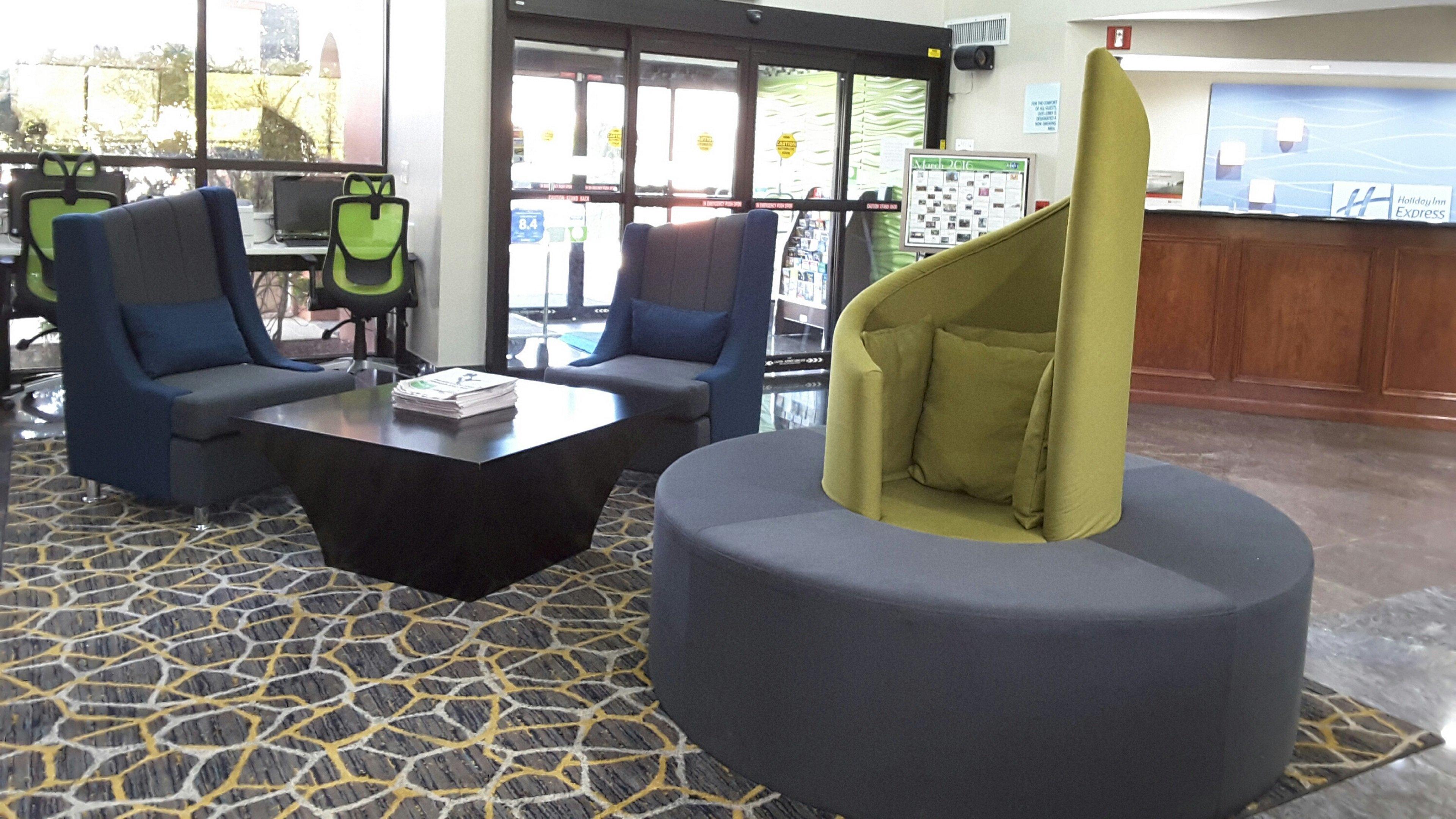 Holiday Inn Express Hotel & Suites Lawrenceville By Ihg Bagian luar foto