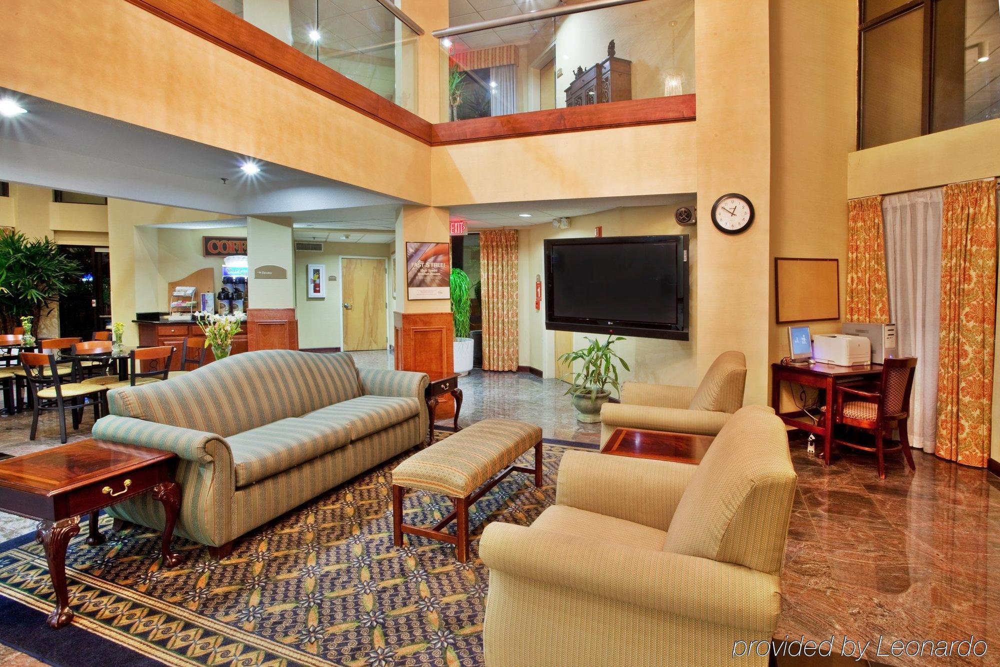 Holiday Inn Express Hotel & Suites Lawrenceville By Ihg Bagian luar foto