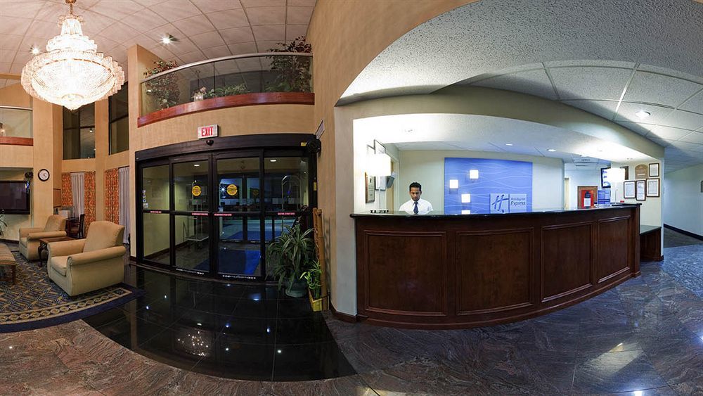 Holiday Inn Express Hotel & Suites Lawrenceville By Ihg Bagian luar foto