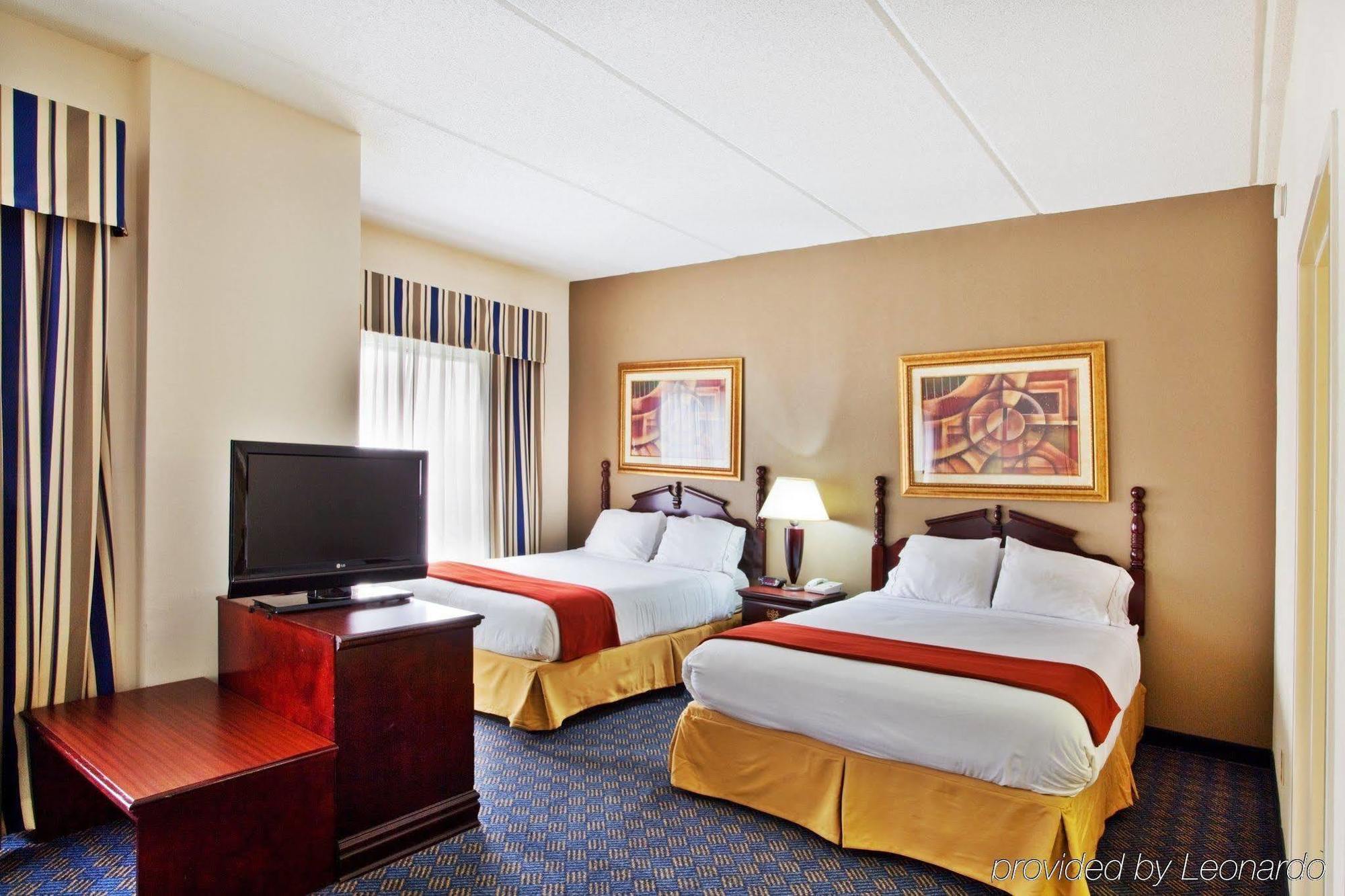 Holiday Inn Express Hotel & Suites Lawrenceville By Ihg Bagian luar foto