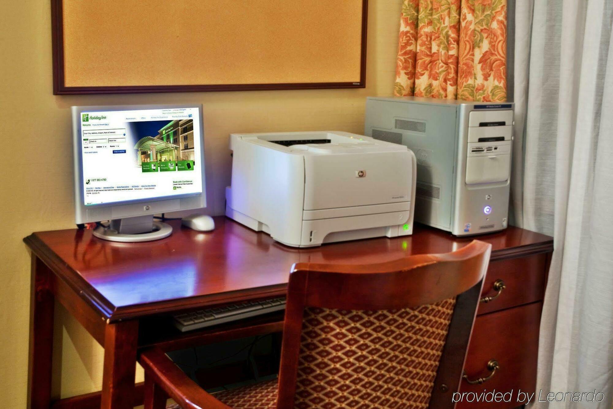 Holiday Inn Express Hotel & Suites Lawrenceville By Ihg Bagian luar foto