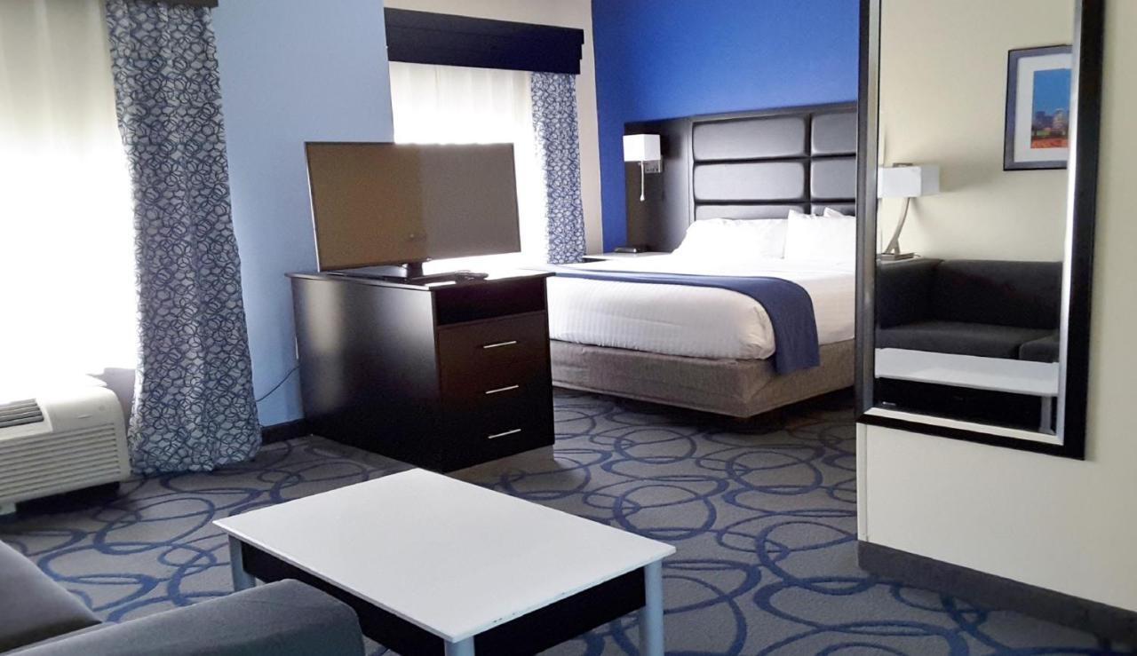 Holiday Inn Express Hotel & Suites Lawrenceville By Ihg Bagian luar foto